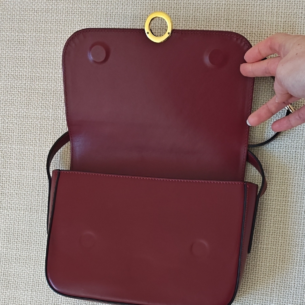 Leo et Violette Burgundy Shoulder Bag - Picture 3 of 7